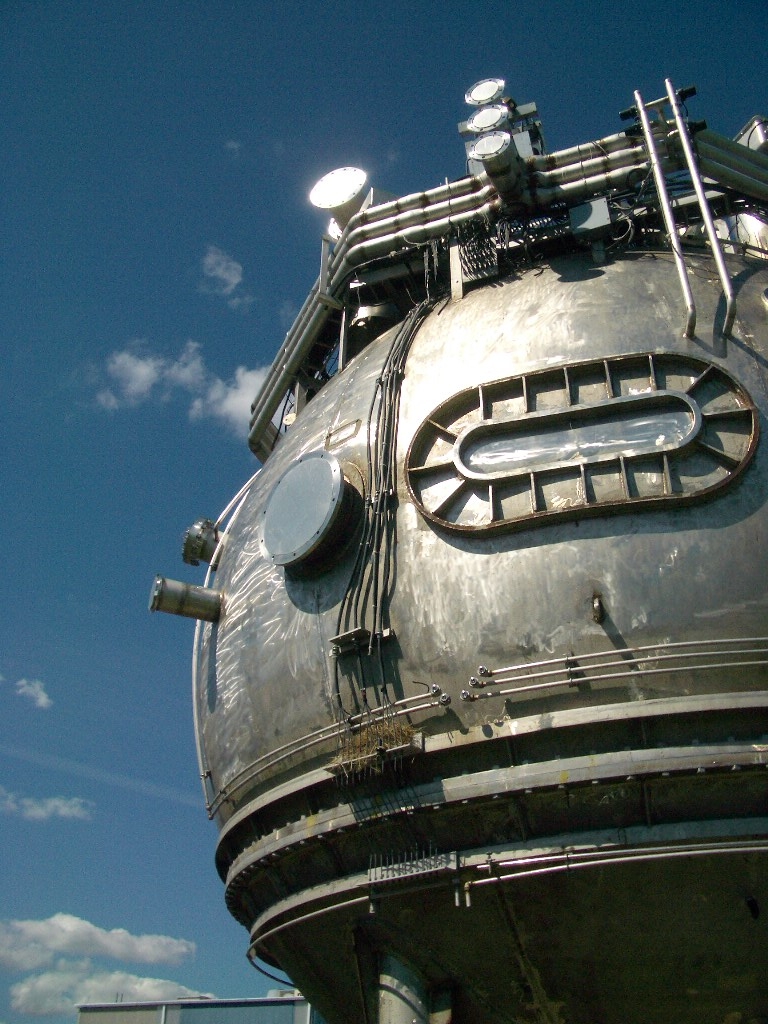 BUBBLE CHAMBER.JPG